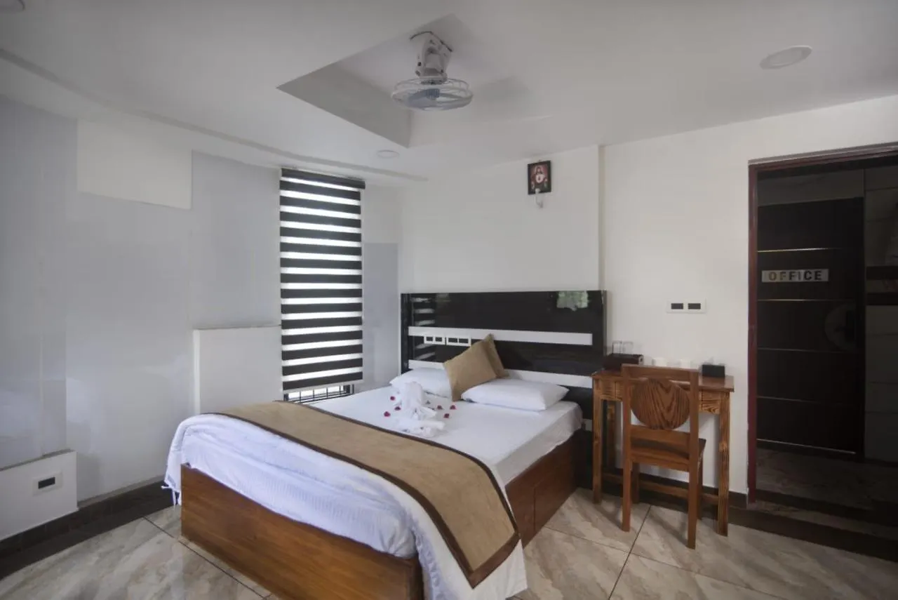 Hotel Magni Home Kochi